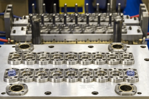 注塑模具首選鴻仁威爾 注塑模具首選鴻仁威爾