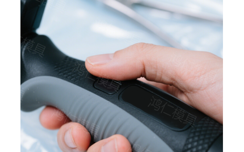 The application of two-color injection molding in the medical field